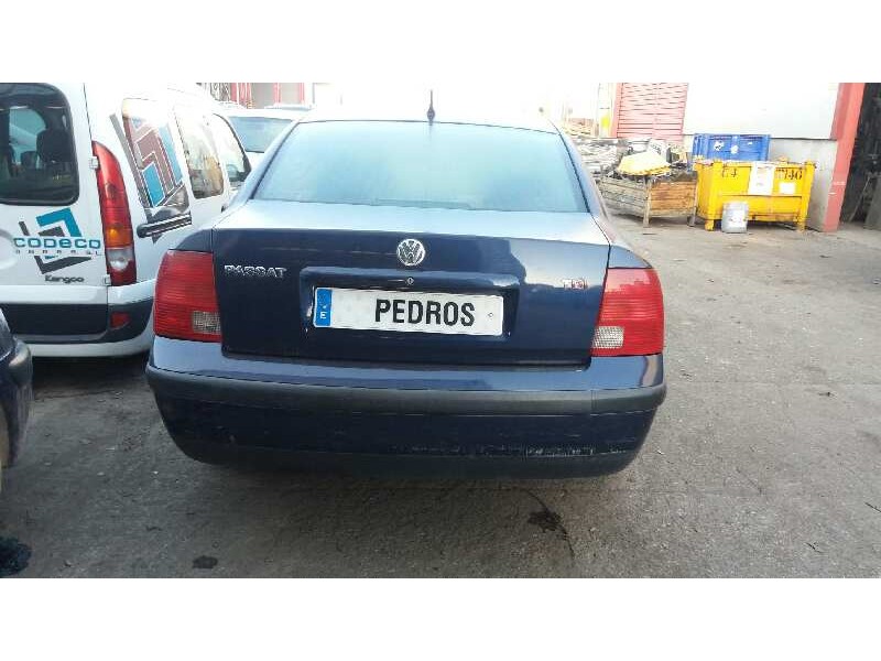 volkswagen passat berlina (3b2) del año 1999