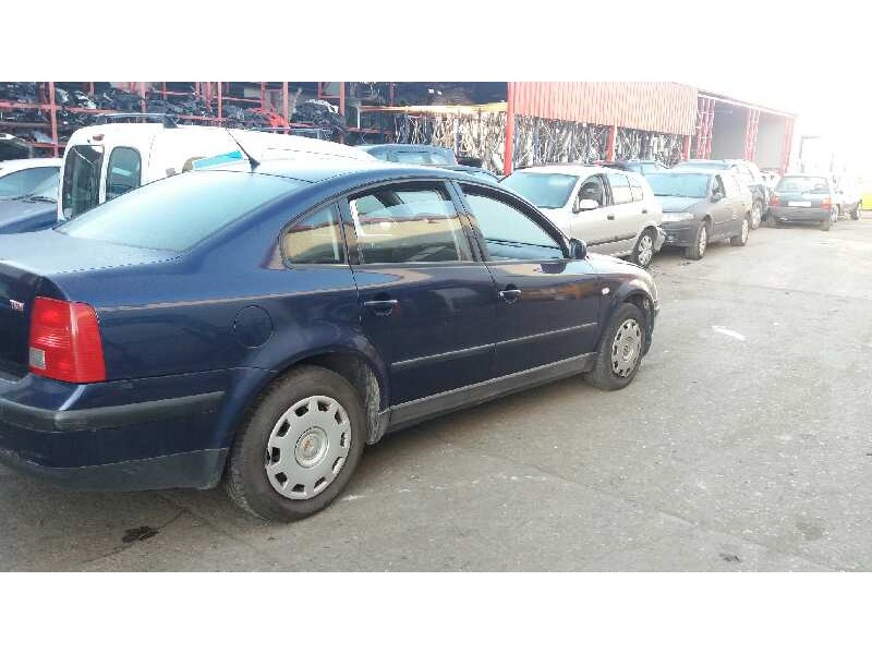 volkswagen passat berlina (3b2) del año 1999