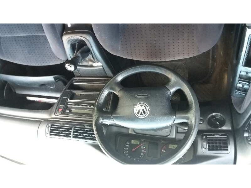 volkswagen passat berlina (3b2) del año 1999
