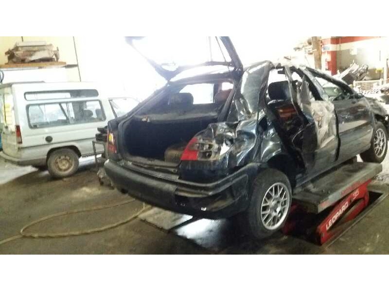 citroen xsara berlina del año 1998