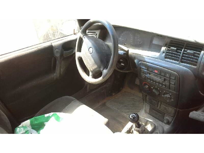 opel vectra b berlina del año 1997