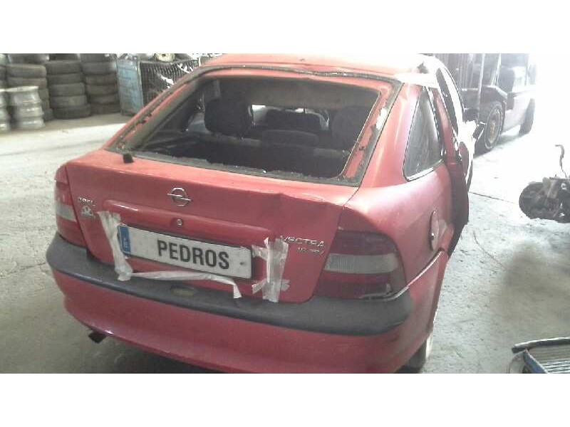 opel vectra b berlina del año 2002