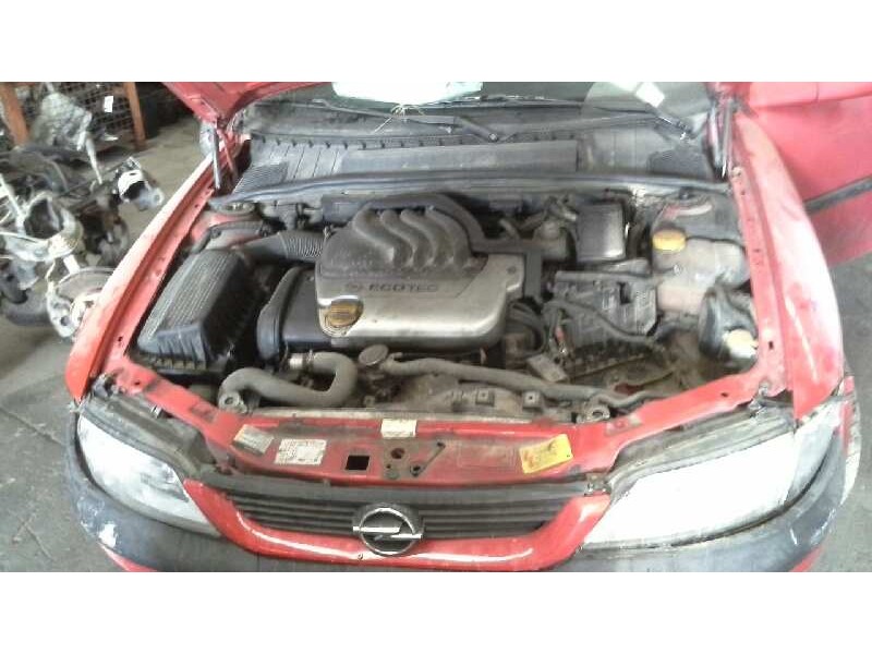 opel vectra b berlina del año 2002