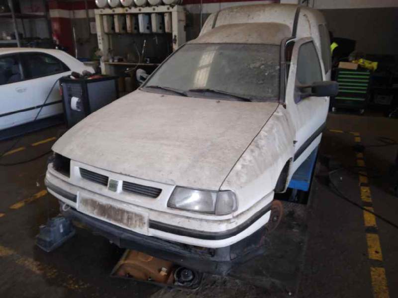 SEAT INCA (6K9)