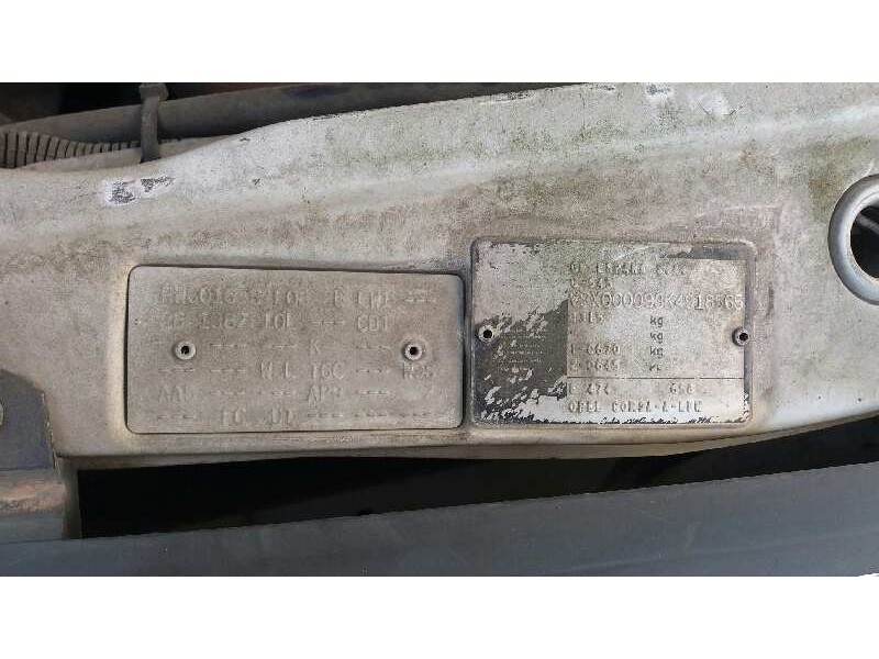 opel corsa a del año 1989