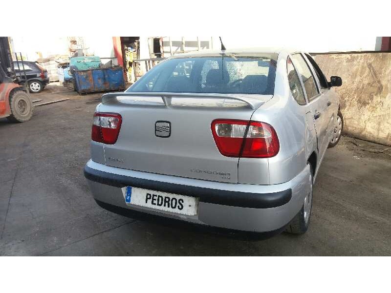 seat cordoba berlina (6k2) del año 2001