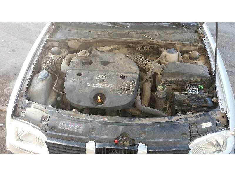 seat cordoba berlina (6k2) del año 2001