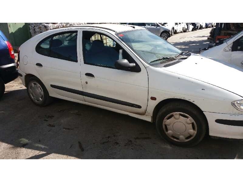 renault megane i berlina hatchback (ba0) del año 1998