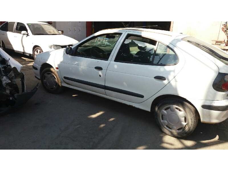 renault megane i berlina hatchback (ba0) del año 1998