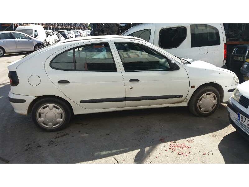 renault megane i berlina hatchback (ba0) del año 1998