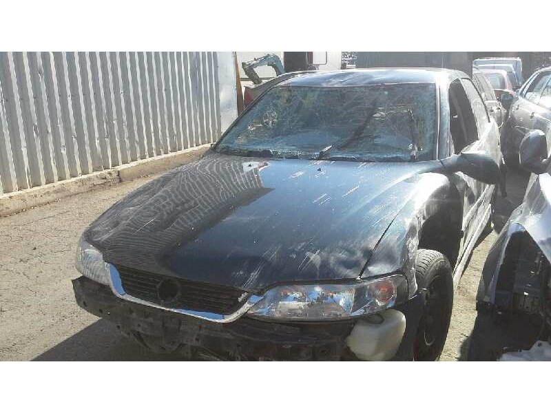 opel vectra b berlina del año 2001