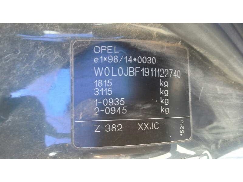 opel vectra b berlina del año 2001