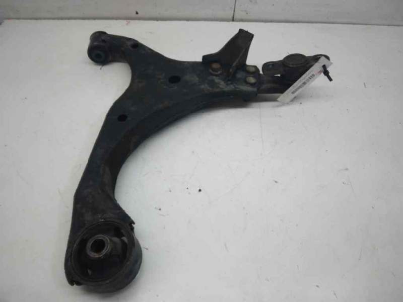 Recambio de brazo suspension inferior delantero derecho para kia carens (un) active referencia OEM IAM 545011D100  