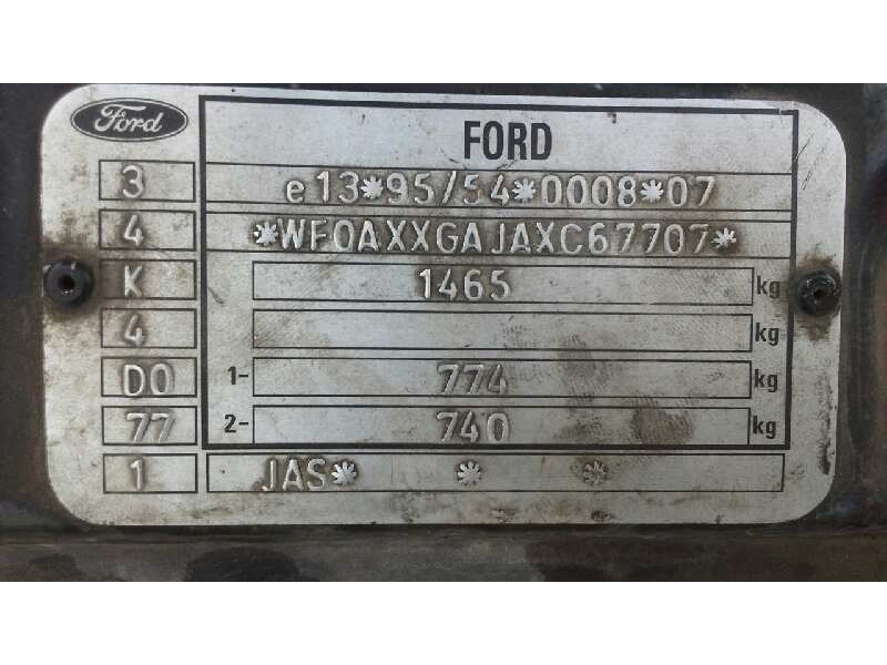 ford fiesta berlina (dx) del año 1999