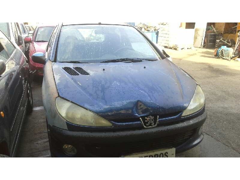 peugeot 206 berlina del año 2000