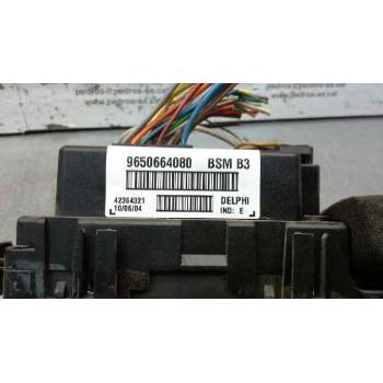 Recambio de caja fusibles para peugeot 206 berlina gti referencia OEM IAM 9650664080  