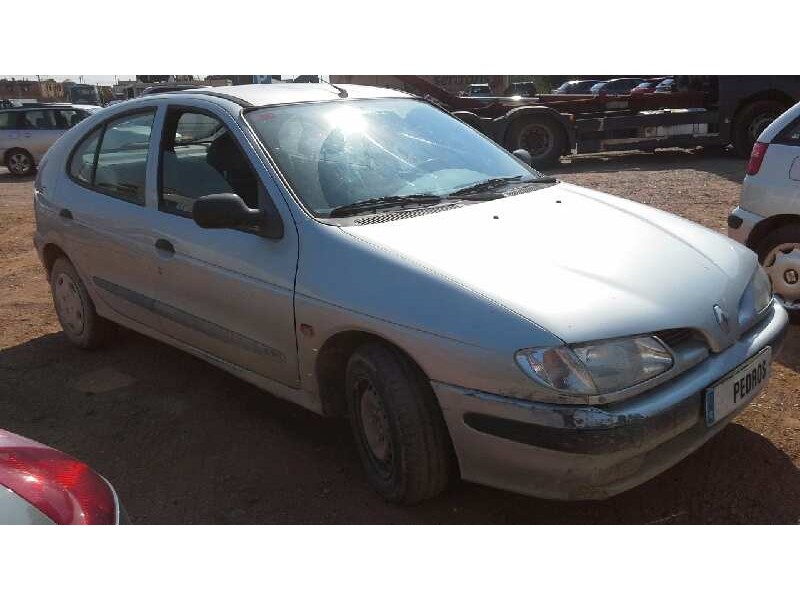 renault megane i berlina hatchback (ba0) del año 1996