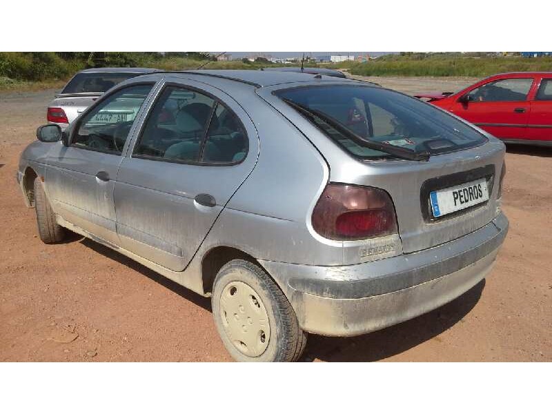 renault megane i berlina hatchback (ba0) del año 1996