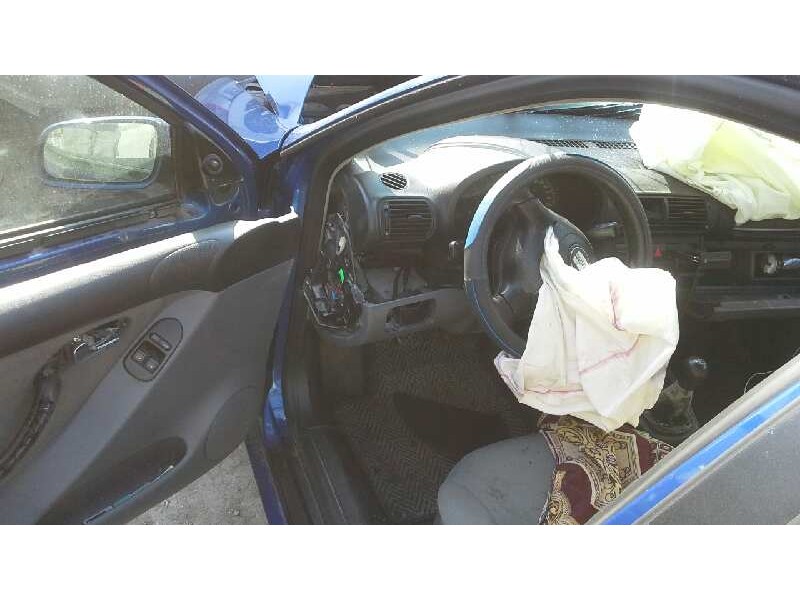 seat toledo (1m2) del año 2001