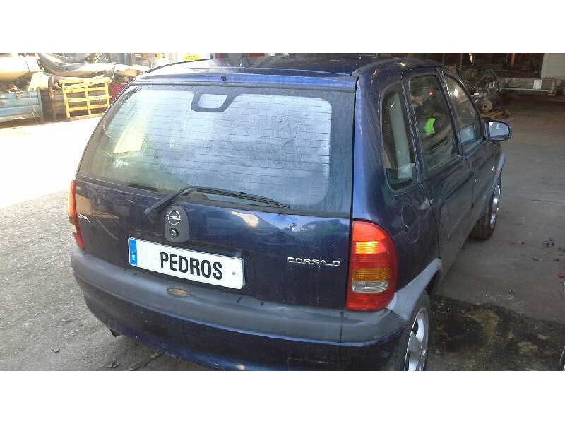 opel corsa b del año 2000