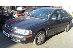 volvo s40 berlina del año 2002