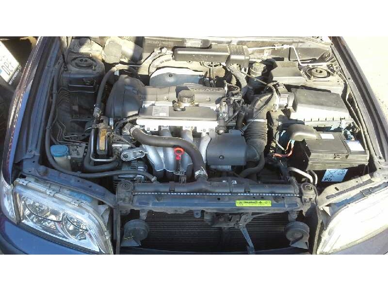 volvo s40 berlina del año 2002