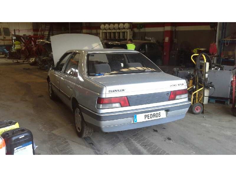peugeot 405 berlina del año 1989
