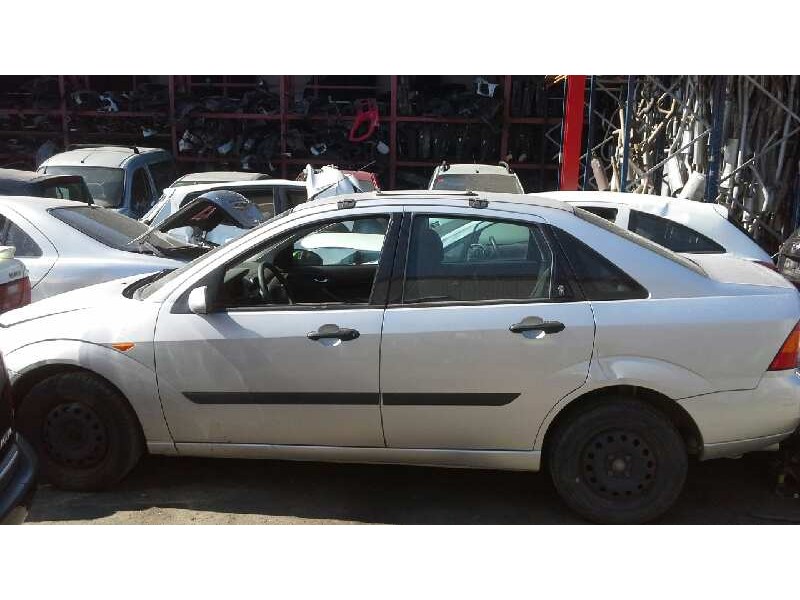 ford focus berlina (cak) del año 1999