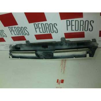 Recambio de rejilla delantera para ford escort berlina/turnier referencia OEM IAM   6447