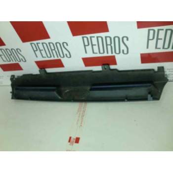 Recambio de rejilla delantera para ford escort berlina/turnier referencia OEM IAM   6447