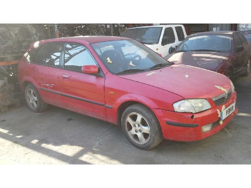 mazda 323 berlina f/s (bj) del año 2001