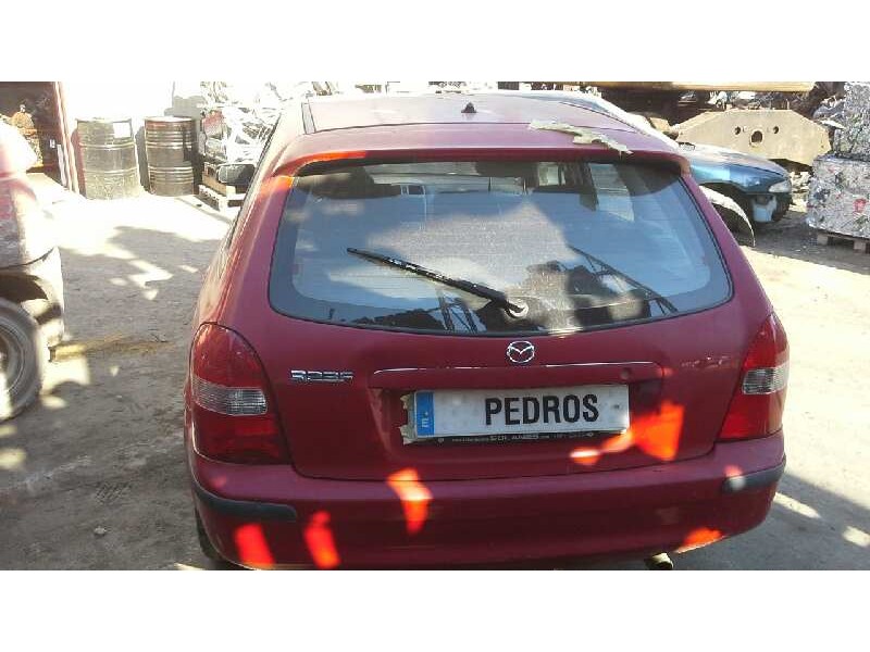 mazda 323 berlina f/s (bj) del año 2001