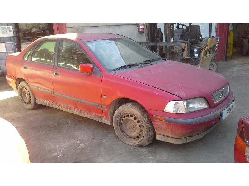 volvo s40 berlina del año 1997
