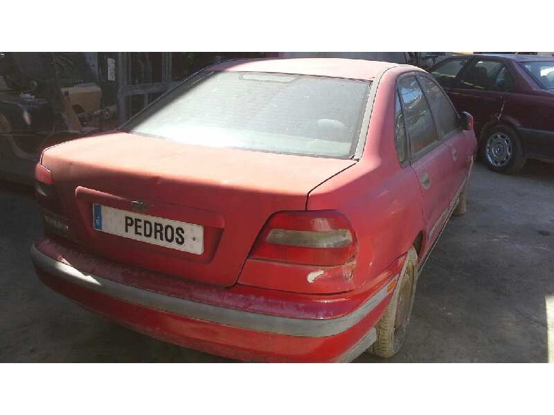 volvo s40 berlina del año 1997