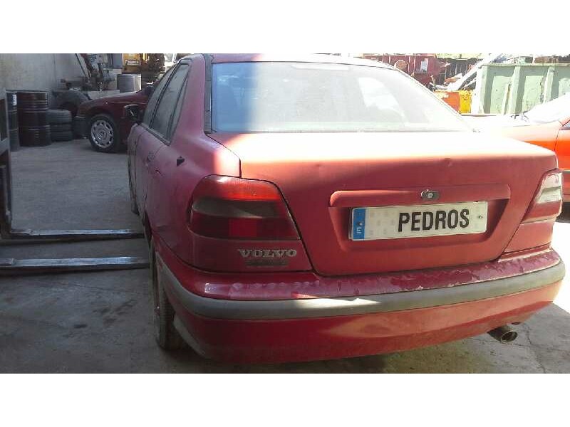 volvo s40 berlina del año 1997