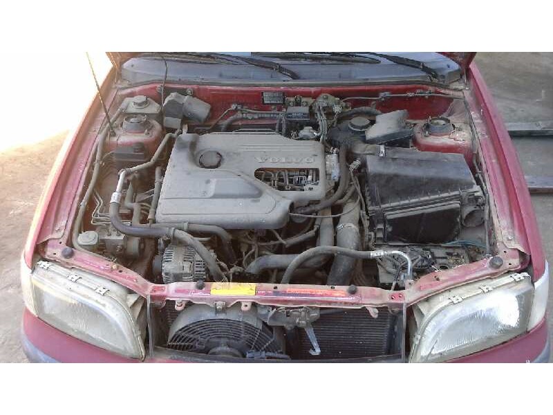 volvo s40 berlina del año 1997