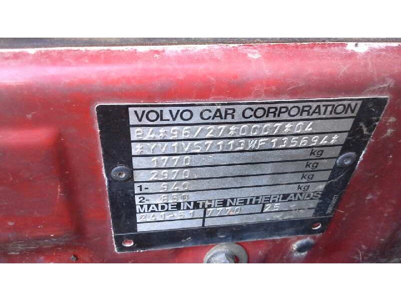 volvo s40 berlina del año 1997