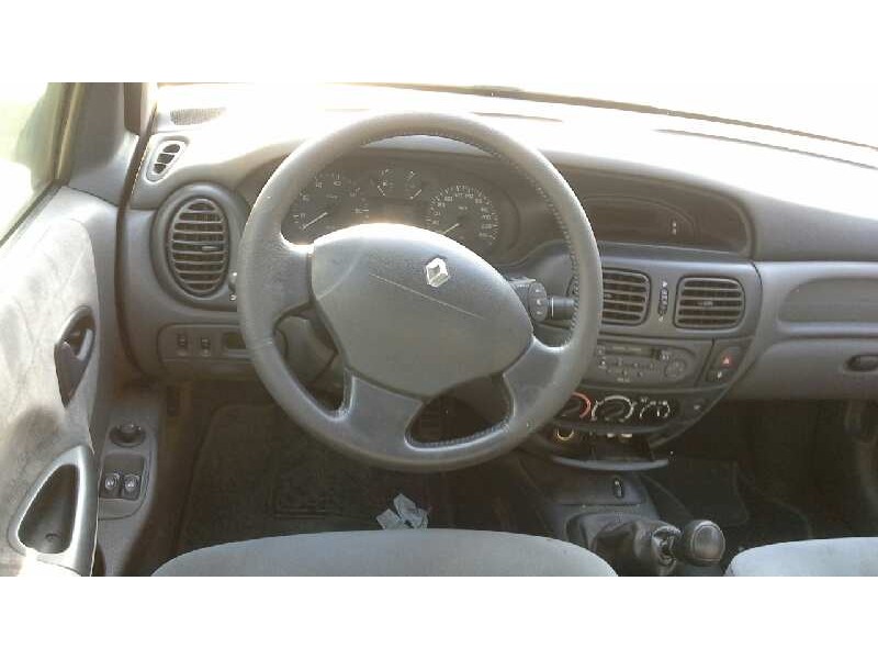 renault megane i fase 2 classic (la..) del año 2000