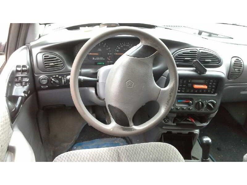 chrysler voyager (gs) del año 1998