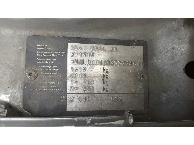 opel astra f berlina del año 1995