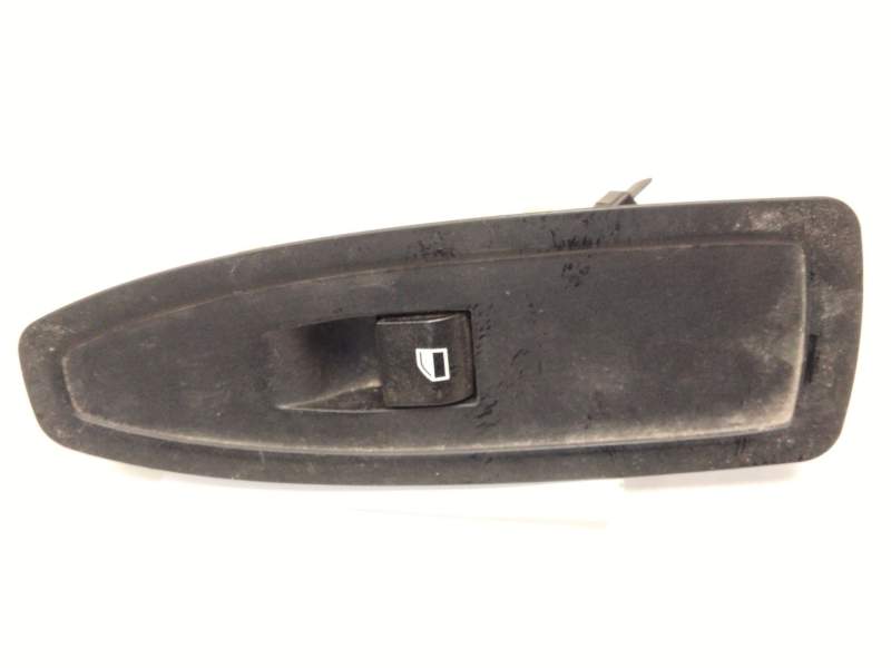 Recambio de mando elevalunas delantero derecho para bmw 3 (f30, f80) 318 d xdrive referencia OEM IAM 9208107  