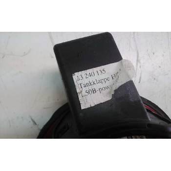 Recambio de tapa exterior combustible para opel astra gtc 1.7 16v cdti referencia OEM IAM 13240135  