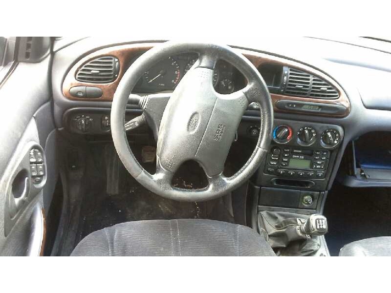 ford mondeo berlina (gd) del año 1997