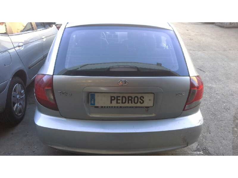 kia rio del año 2005