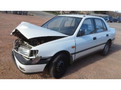 nissan sunny berlina (n14) del año 1992