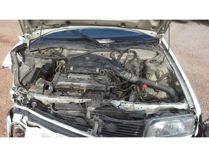 nissan sunny berlina (n14) del año 1992