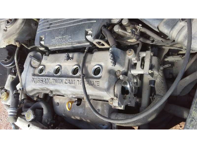 nissan sunny berlina (n14) del año 1992