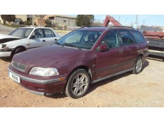volvo v40 familiar del año 1998