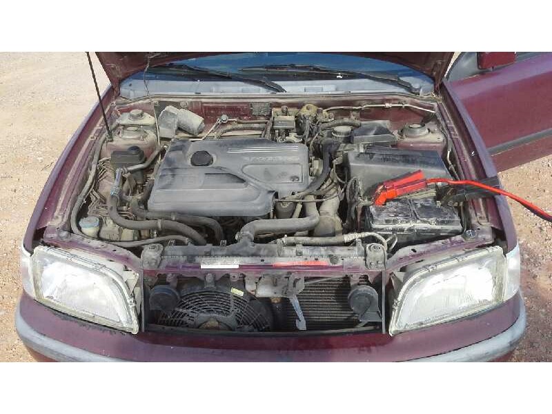 volvo v40 familiar del año 1998