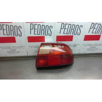 PILOTO TRASERO DERECHO 93BG13A602AB 7654
